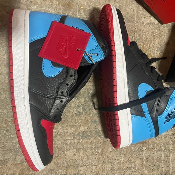 Wmns Air Jordan 1 High OG 'NC to Chi' NIB size 7 - Picture 6 of 9